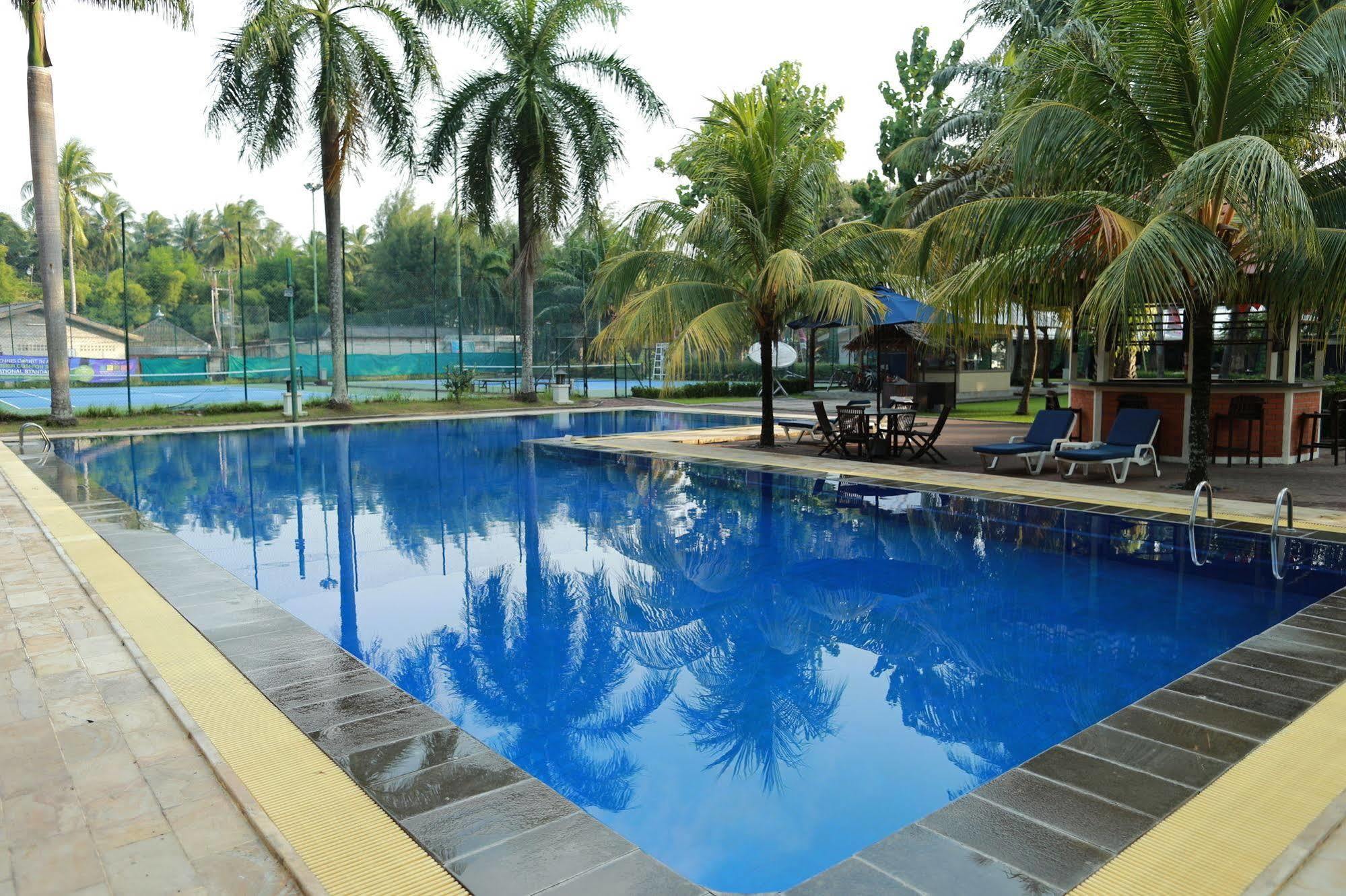 Sanghyang Indah Spa Resort Anyer Exterior photo