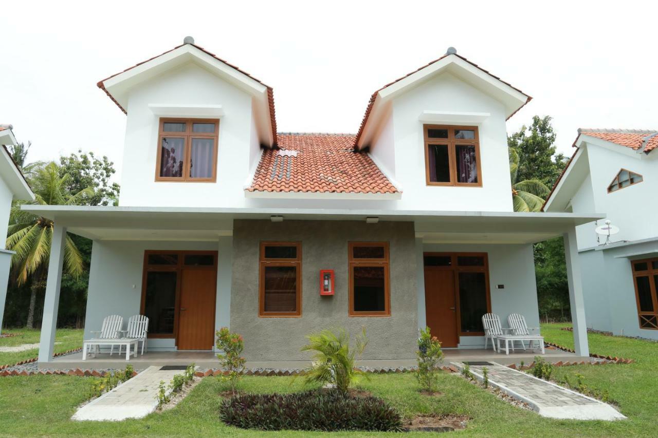 Sanghyang Indah Spa Resort Anyer Exterior photo